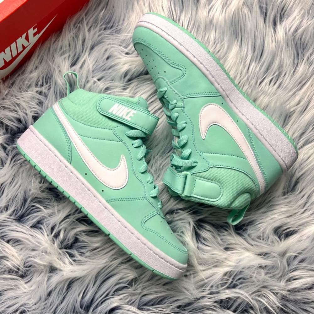 Nike Court Borough Low 2